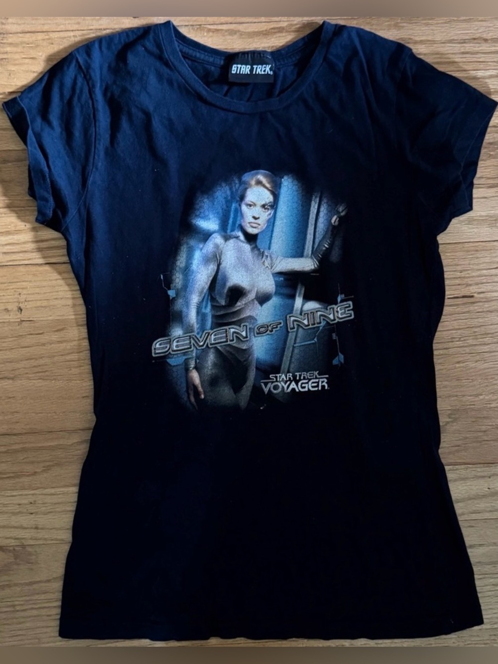 Seven of Nine Star Trek Voyager Women's Tee